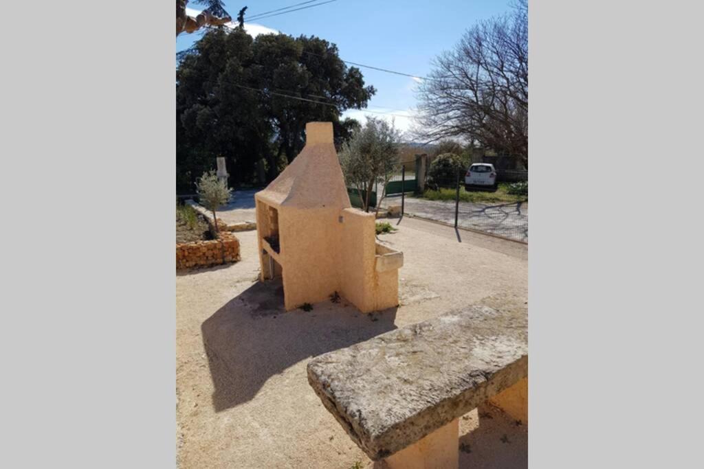 Villa Le Calme En Provence Tulette Exterior foto